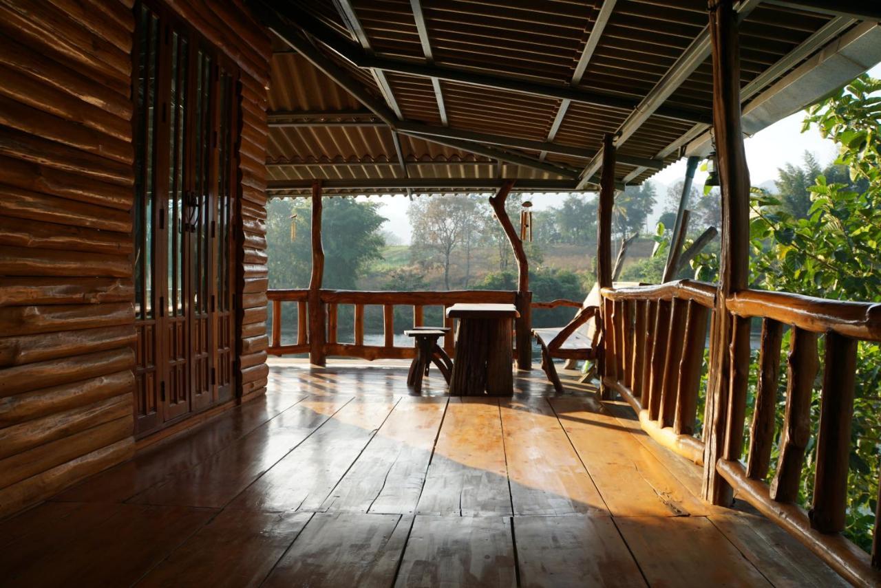 Baanrai Khunya บ้านไร่คุณย่า Sai Yok Exterior photo