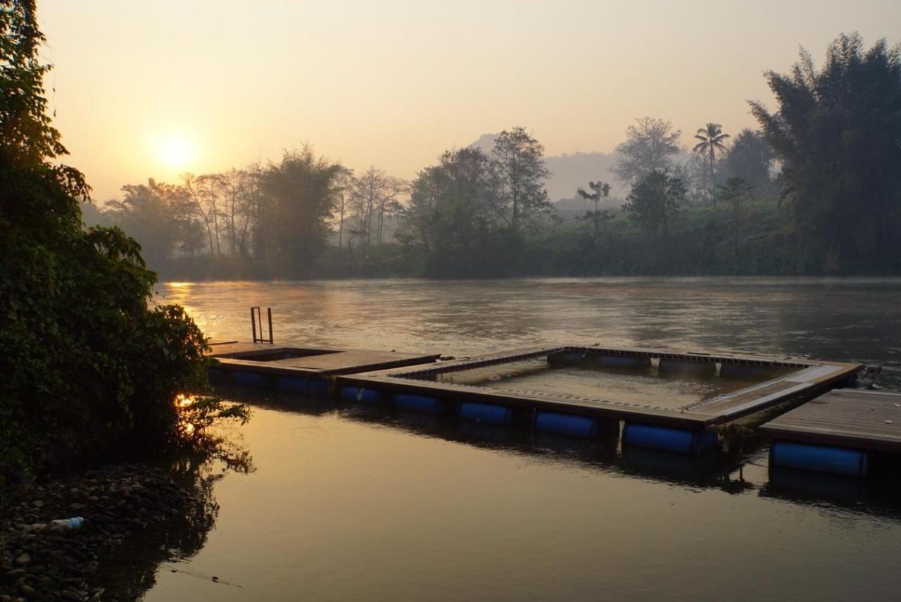 Baanrai Khunya บ้านไร่คุณย่า Sai Yok Exterior photo